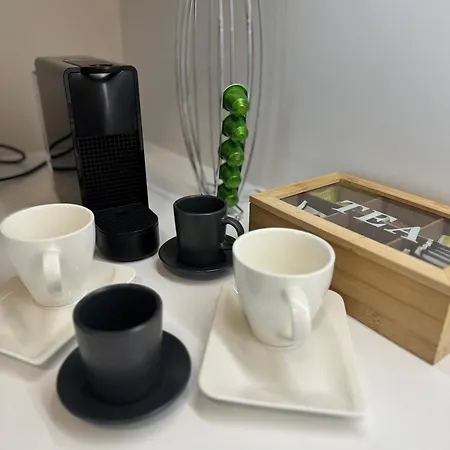 Downtown Charm With Free Parking Spot *