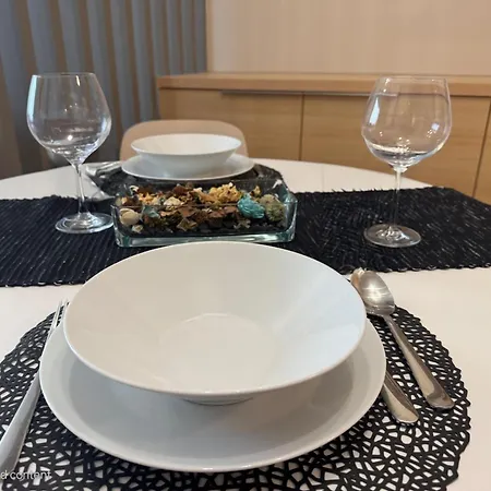 Apartmán Downtown Charm With Free Parking Spot *